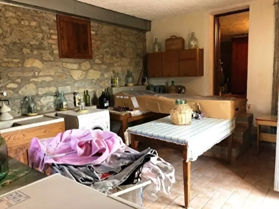 Immagine 4 di Villa in vendita  a Scarperia E San Piero