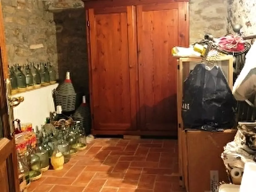 Immagine 5 di Villa in vendita  a Scarperia E San Piero