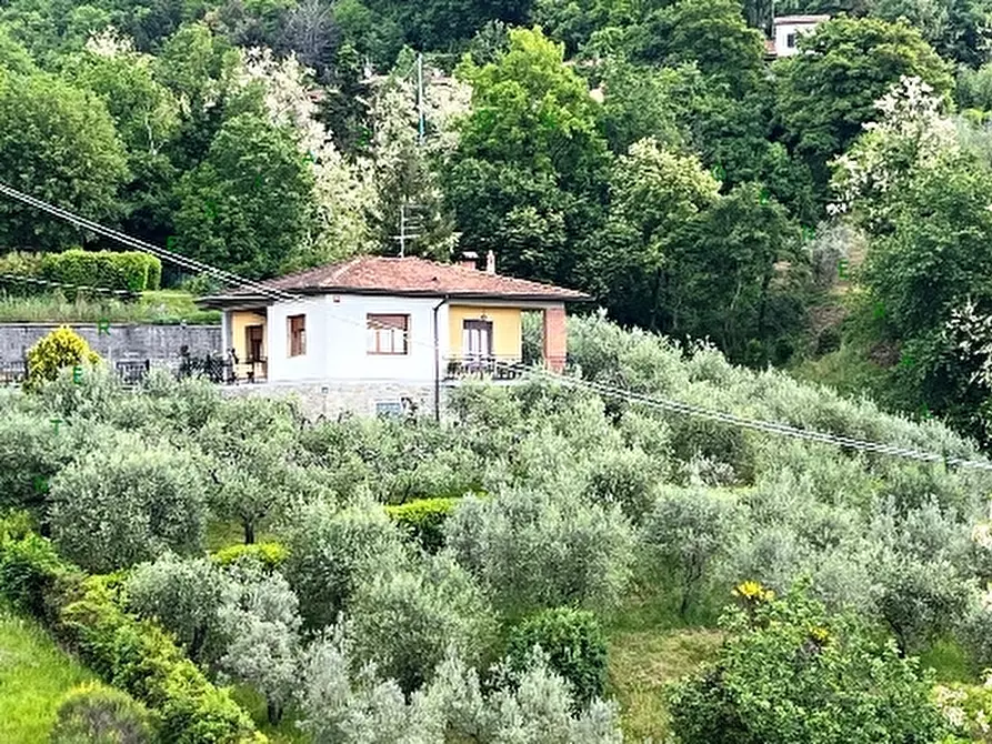 Immagine 12 di Villa in vendita  a Scarperia E San Piero