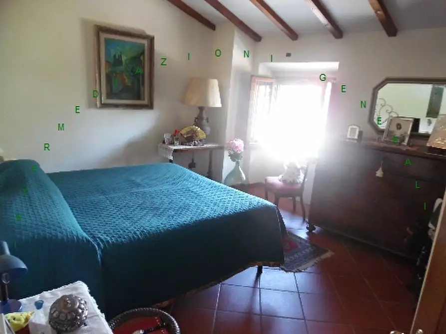 Immagine 6 di Villa in vendita  a Vicchio