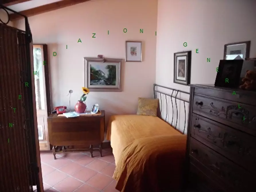 Immagine 7 di Villa in vendita  a Vicchio