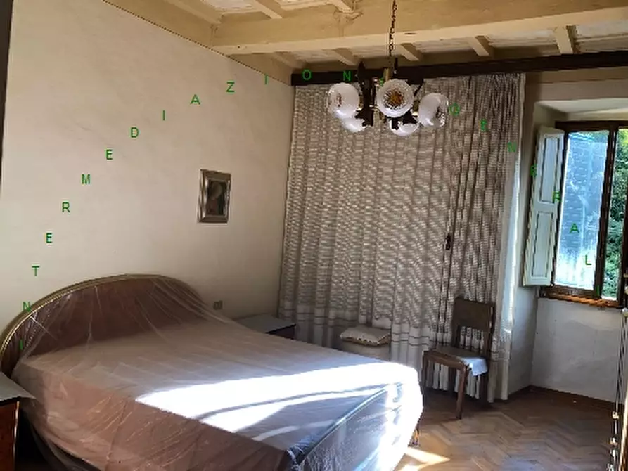 Immagine 4 di Villa in vendita  a Vicchio