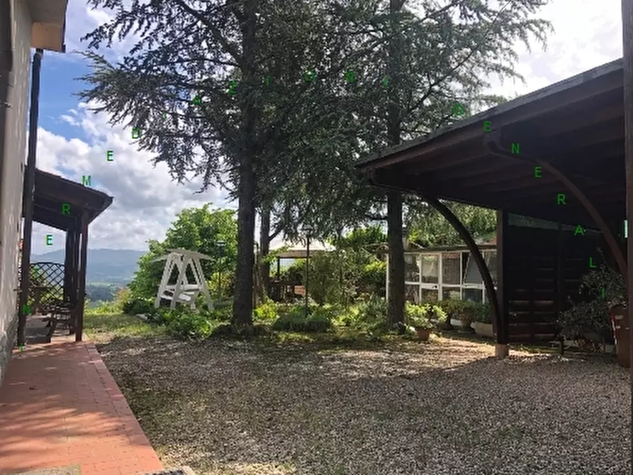 Immagine 4 di Villa in vendita  a Scarperia E San Piero