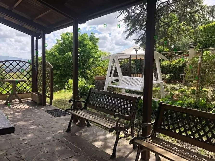 Immagine 5 di Villa in vendita  a Scarperia E San Piero