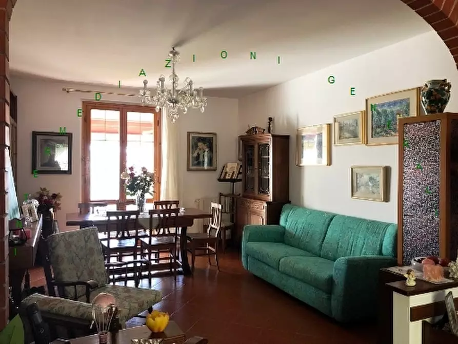 Immagine 7 di Villa in vendita  a Scarperia E San Piero