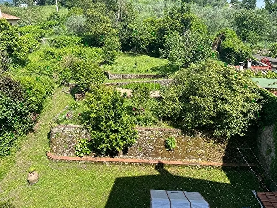 Immagine 3 di Villa in vendita  a Scarperia E San Piero