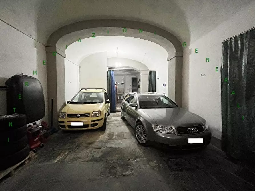 Immagine 10 di Villa in vendita  a Scarperia E San Piero