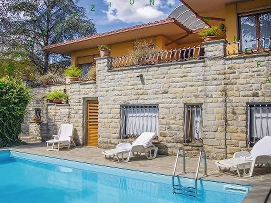 Immagine 3 di Villa in vendita  a Vicchio