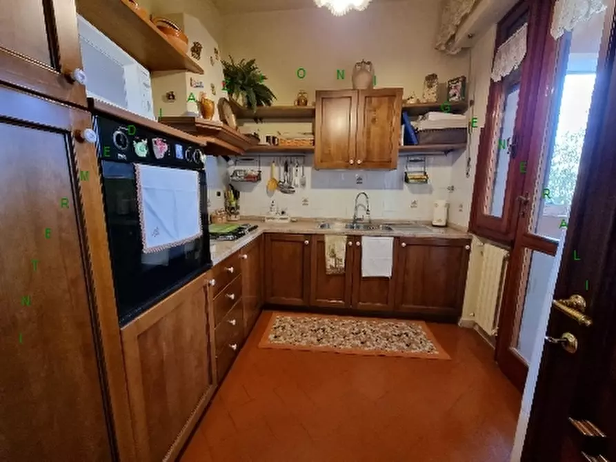 Immagine 7 di Villa in vendita  a Vicchio