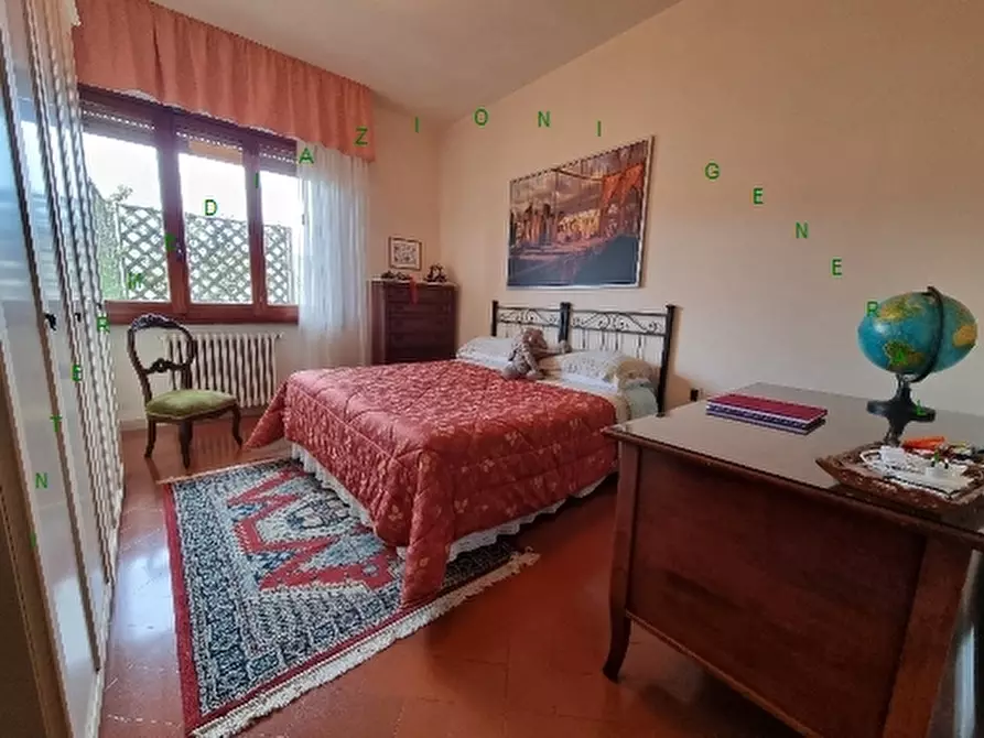 Immagine 11 di Villa in vendita  a Vicchio