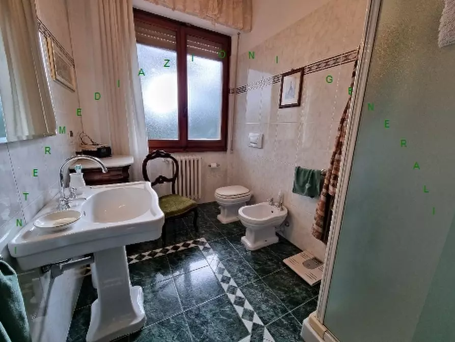 Immagine 13 di Villa in vendita  a Vicchio