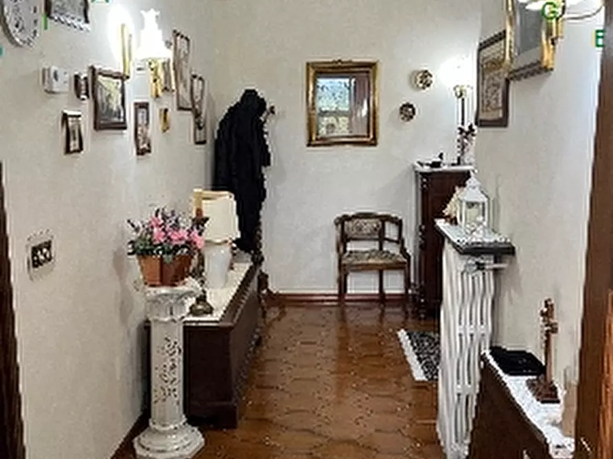 Immagine 9 di Villa in vendita  a Vicchio