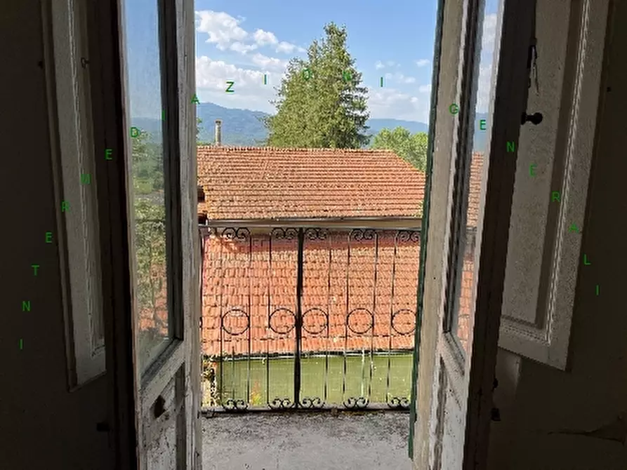 Immagine 5 di Villa in vendita  a Vicchio