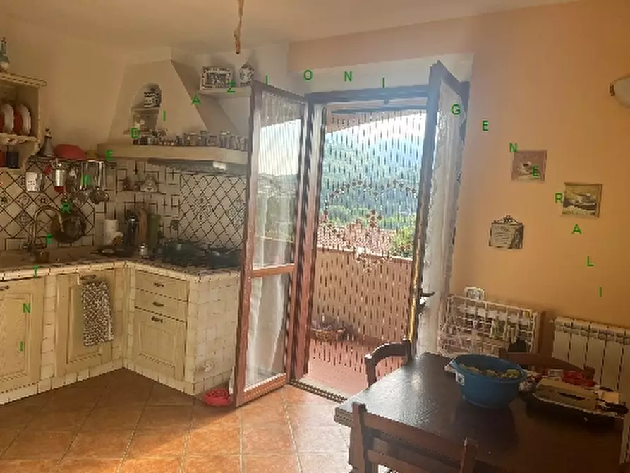Immagine 4 di Villa in vendita  a Dicomano