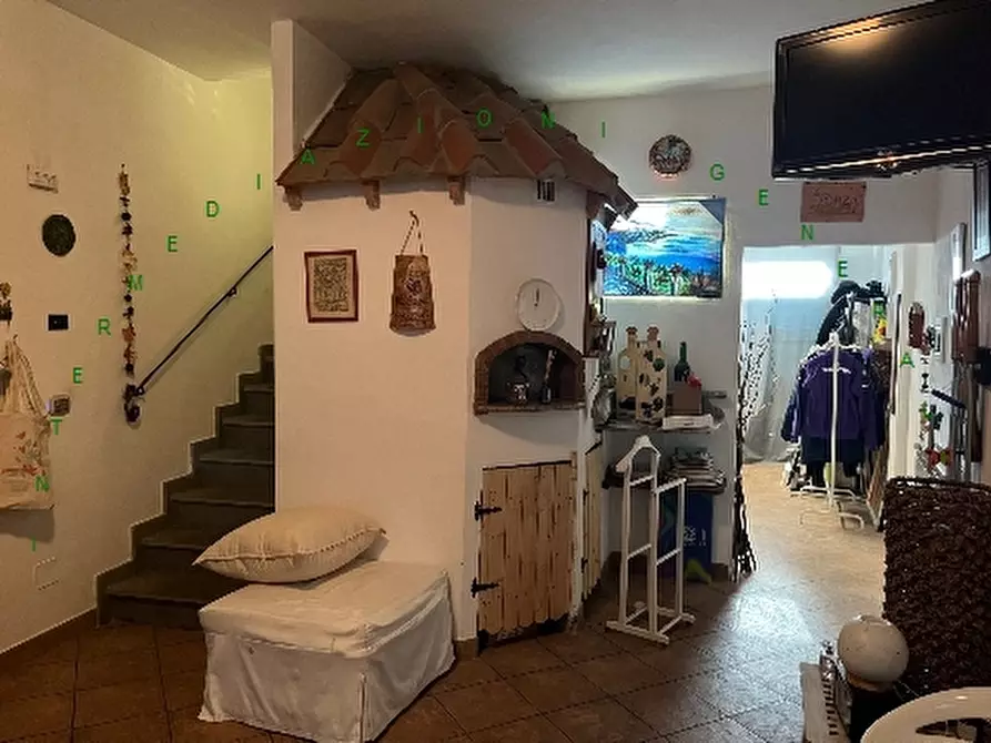 Immagine 9 di Villa in vendita  a Dicomano