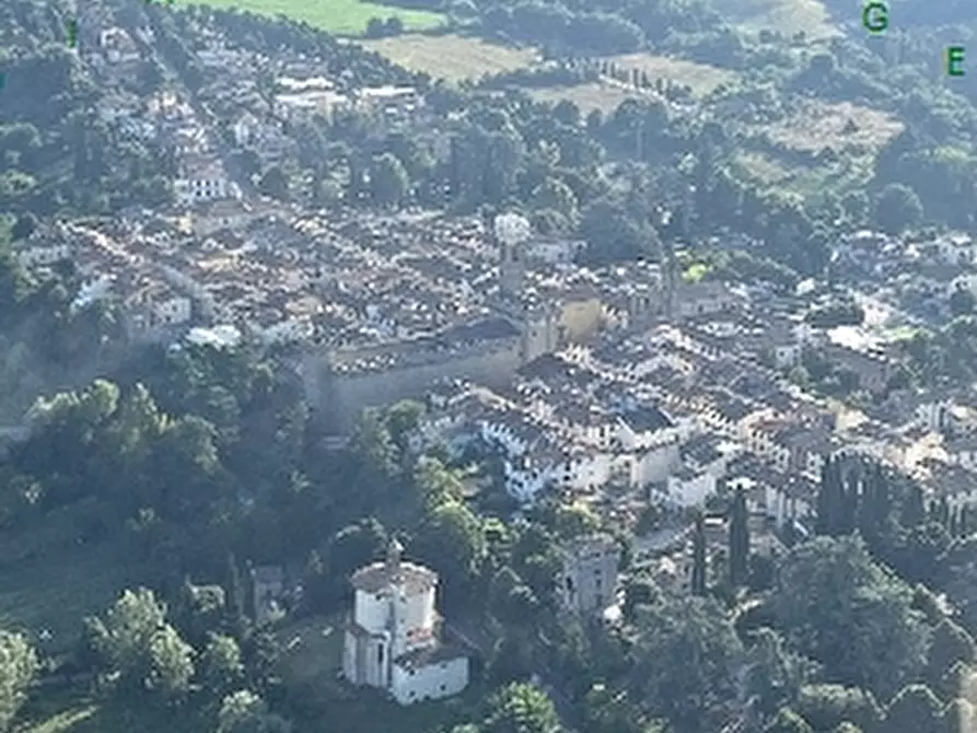 Immagine 1 di Villa in vendita  a Scarperia E San Piero