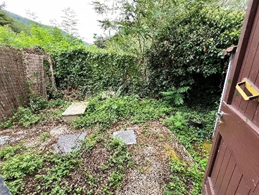Immagine 10 di Villa in vendita  a Vicchio