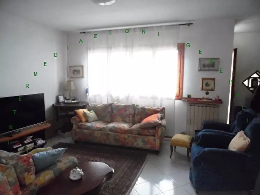 Immagine 2 di Villa in vendita  a Borgo San Lorenzo