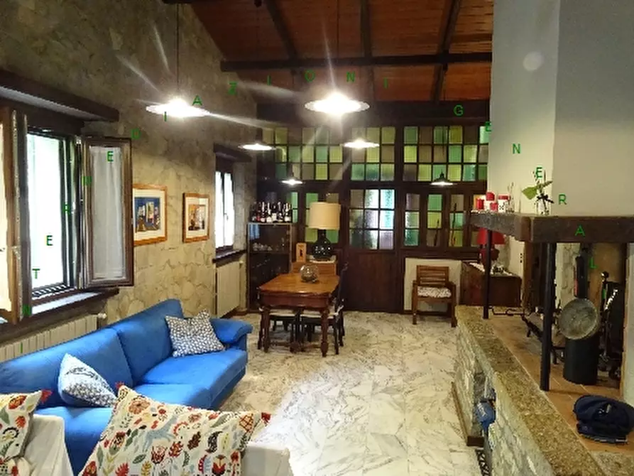 Immagine 1 di Villa in vendita  a Barberino Di Mugello