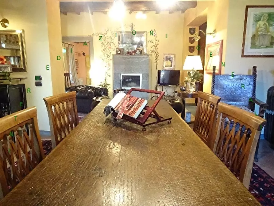 Immagine 2 di Villa in vendita  a Barberino Di Mugello