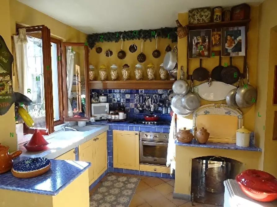 Immagine 6 di Villa in vendita  a Barberino Di Mugello