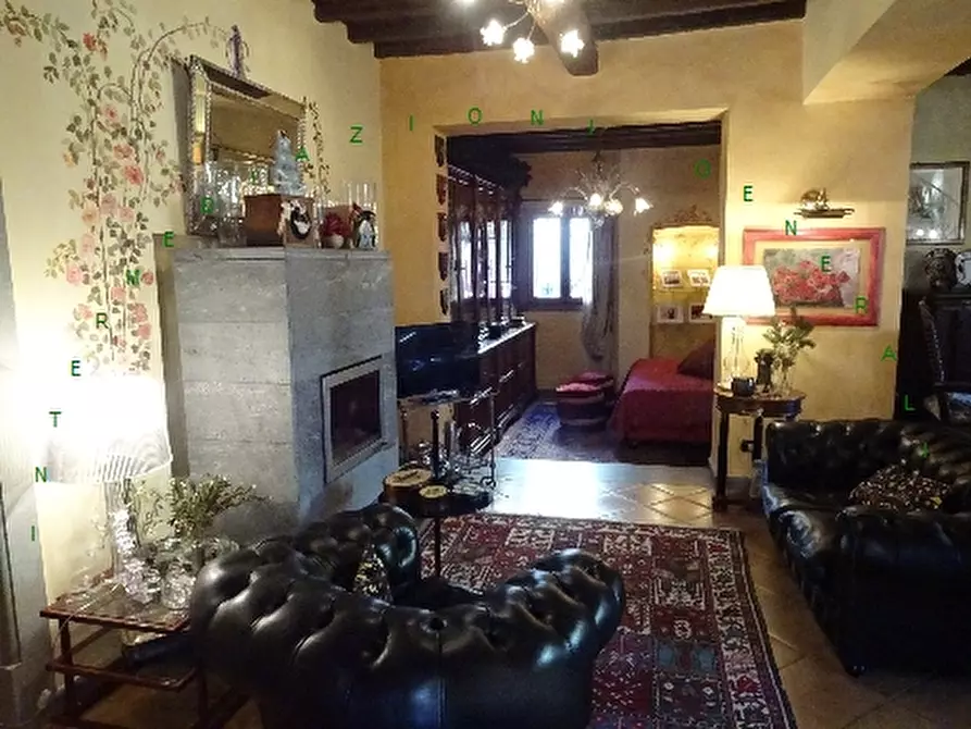 Immagine 10 di Villa in vendita  a Barberino Di Mugello