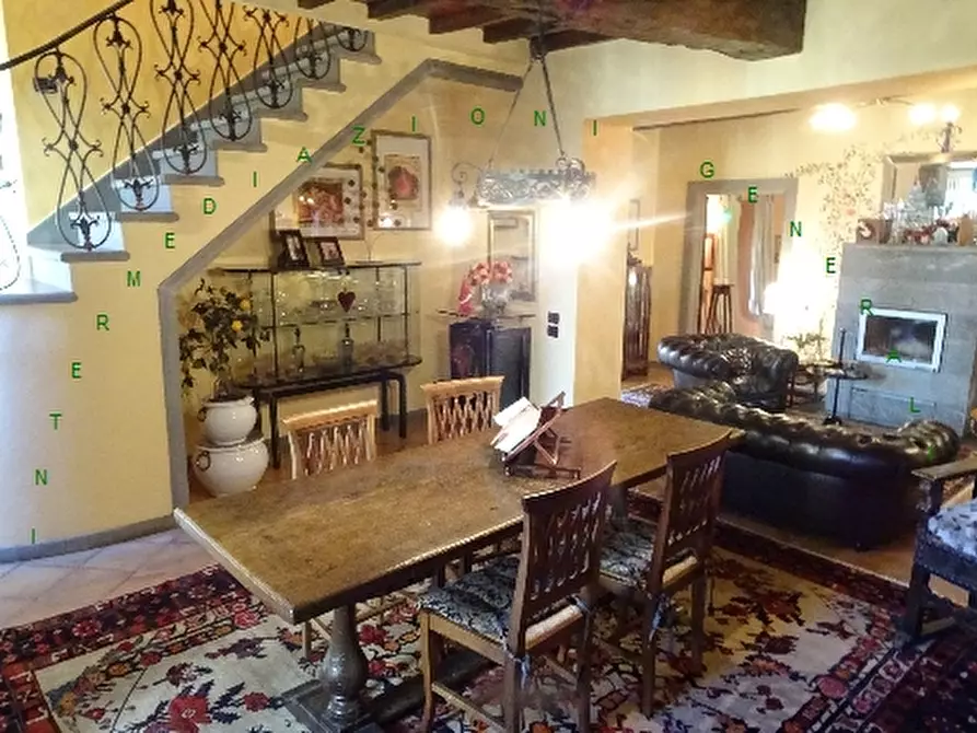 Immagine 11 di Villa in vendita  a Barberino Di Mugello