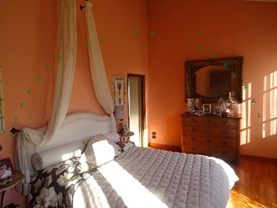 Immagine 16 di Villa in vendita  a Barberino Di Mugello