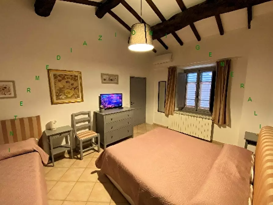 Immagine 9 di Villa in vendita  a Barberino Di Mugello