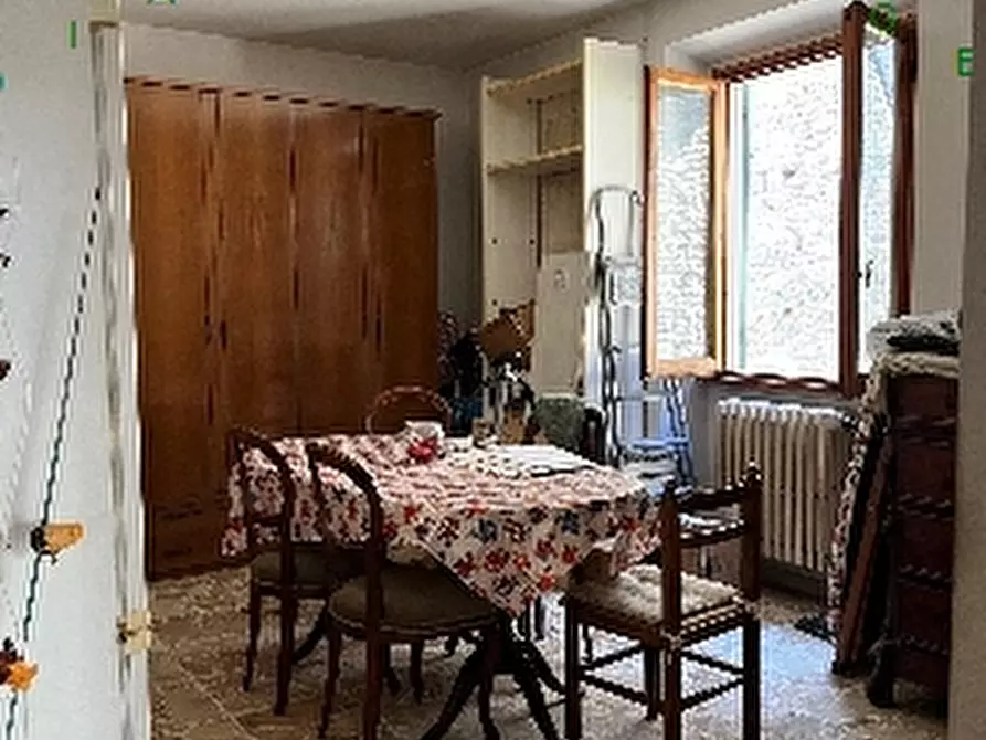 Immagine 2 di Villa in vendita  a Scarperia E San Piero