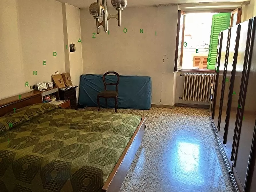 Immagine 4 di Villa in vendita  a Scarperia E San Piero