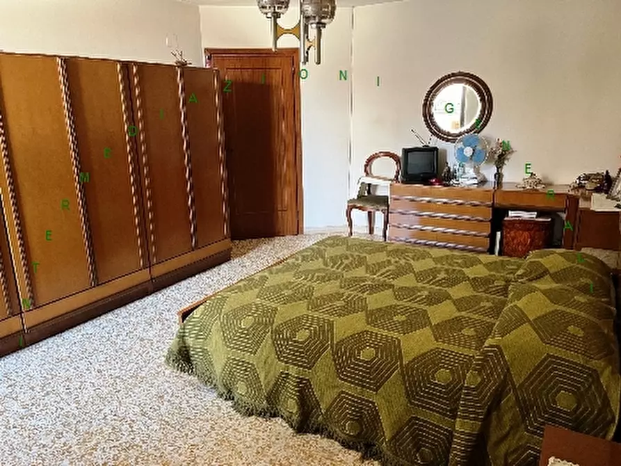 Immagine 5 di Villa in vendita  a Scarperia E San Piero