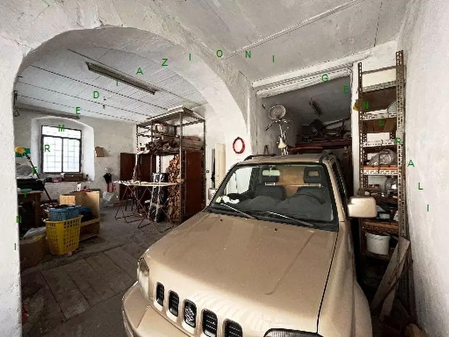 Immagine 11 di Villa in vendita  a Scarperia E San Piero