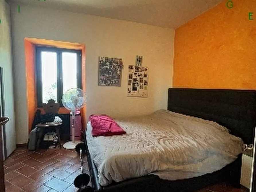 Immagine 10 di Villa in vendita  a Scarperia E San Piero