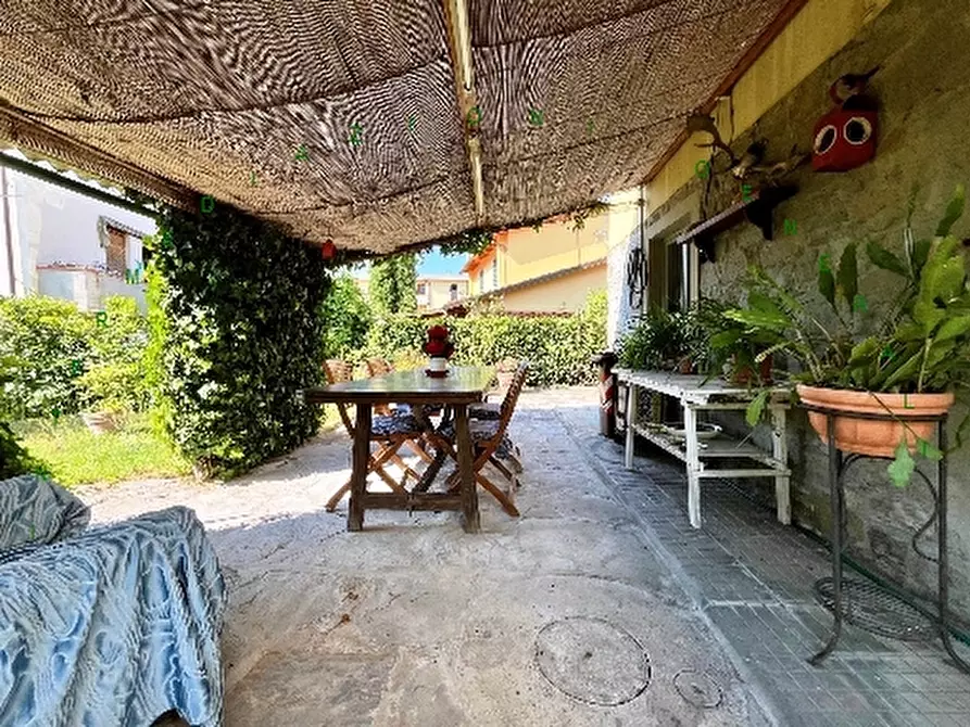 Immagine 4 di Villa in vendita  a Scarperia E San Piero
