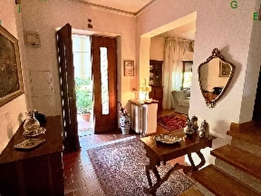Immagine 11 di Villa in vendita  a Scarperia E San Piero