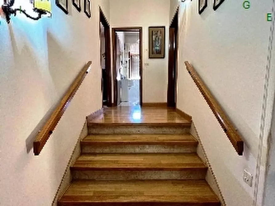 Immagine 13 di Villa in vendita  a Scarperia E San Piero
