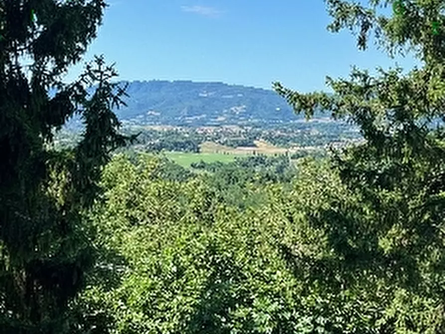 Immagine 1 di Villa in vendita  a Scarperia E San Piero
