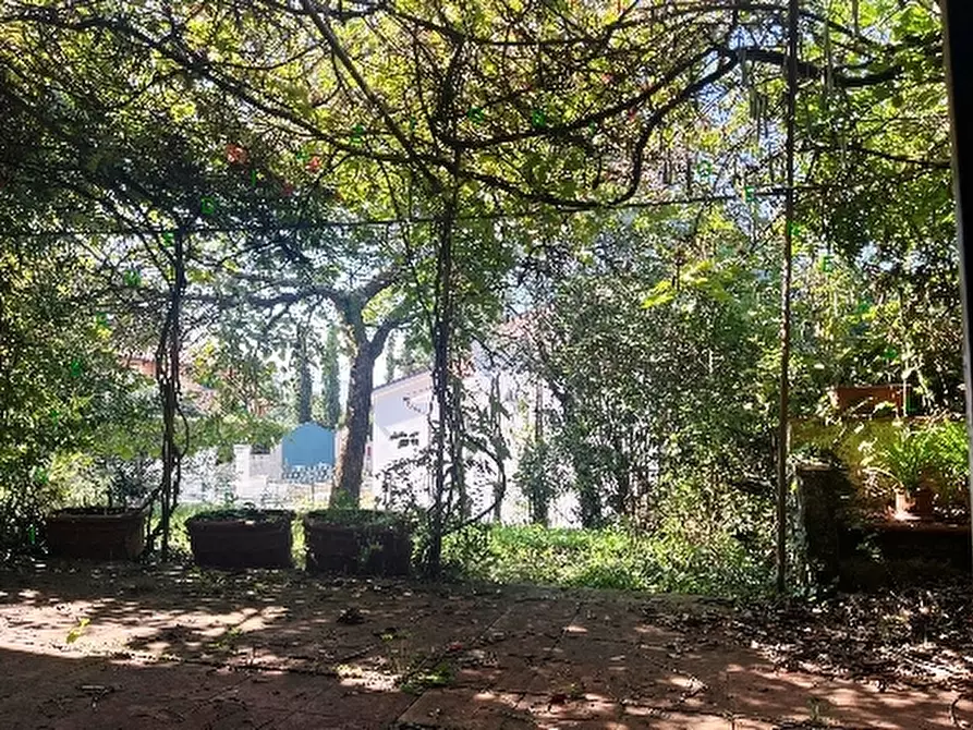 Immagine 9 di Villa in vendita  a Scarperia E San Piero