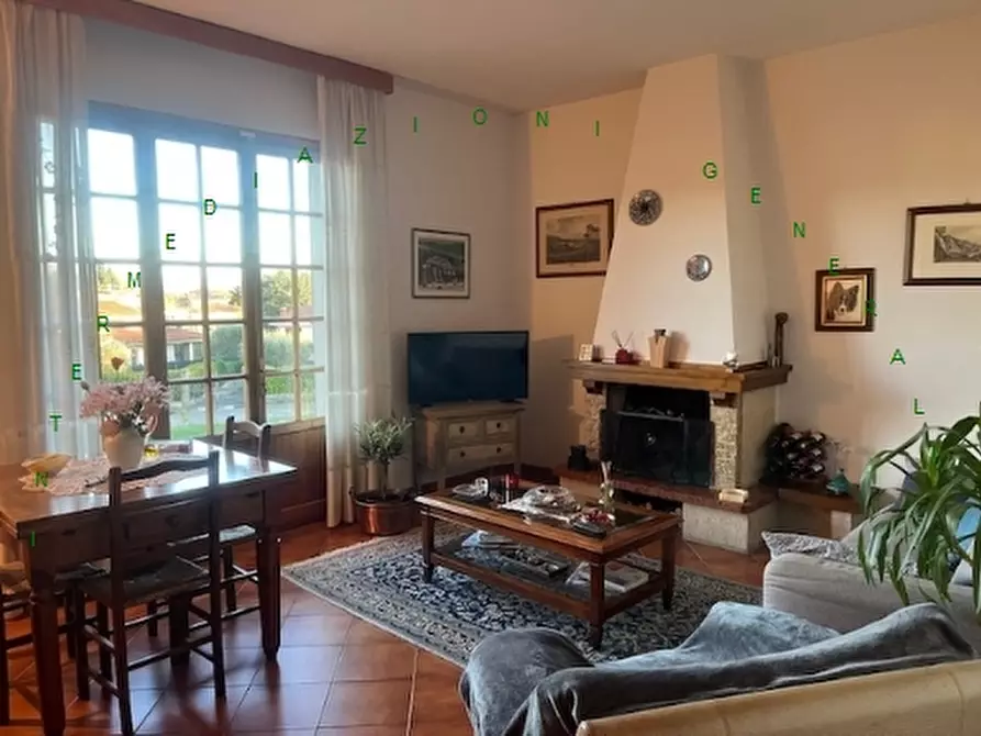 Immagine 1 di Villa in vendita  a Barberino Di Mugello