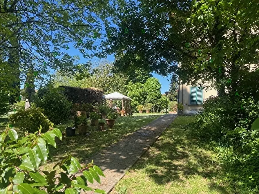 Immagine 6 di Villa in vendita  a Scarperia E San Piero