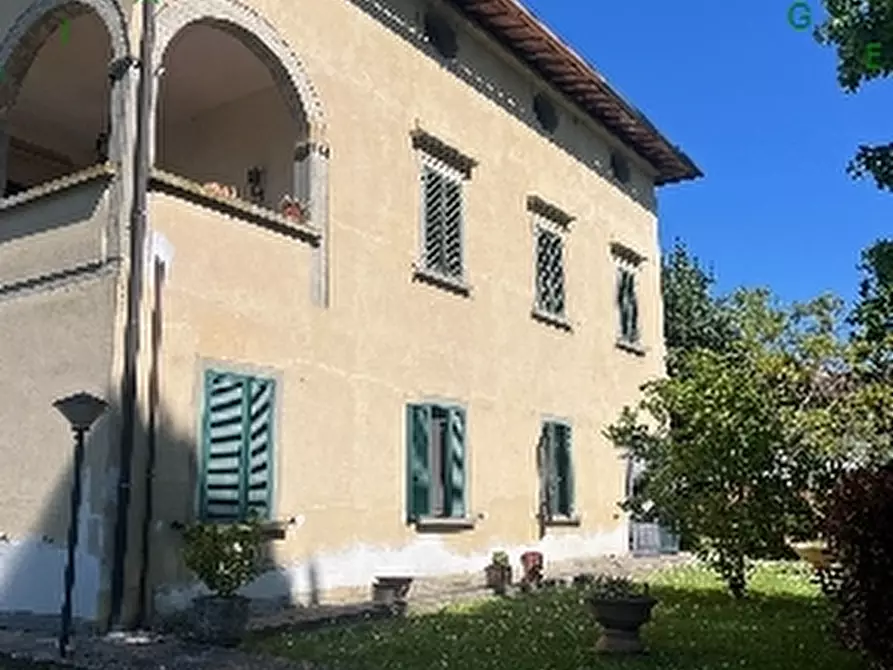 Immagine 7 di Villa in vendita  a Scarperia E San Piero
