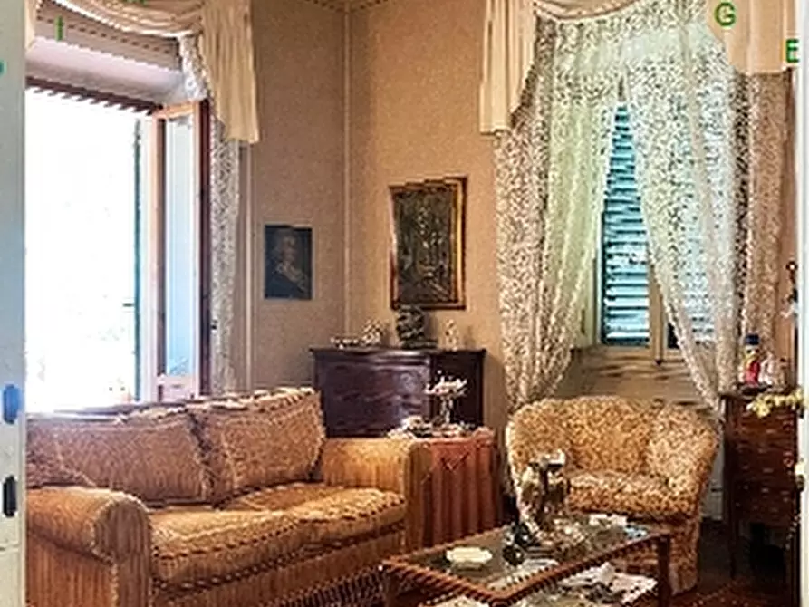 Immagine 23 di Villa in vendita  a Scarperia E San Piero