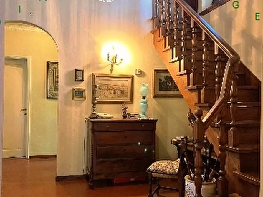 Immagine 25 di Villa in vendita  a Scarperia E San Piero