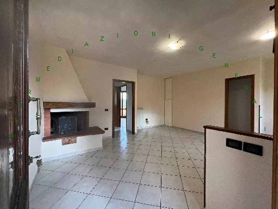 Immagine 5 di Villa in vendita  a Scarperia E San Piero