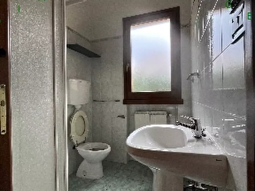 Immagine 9 di Villa in vendita  a Scarperia E San Piero