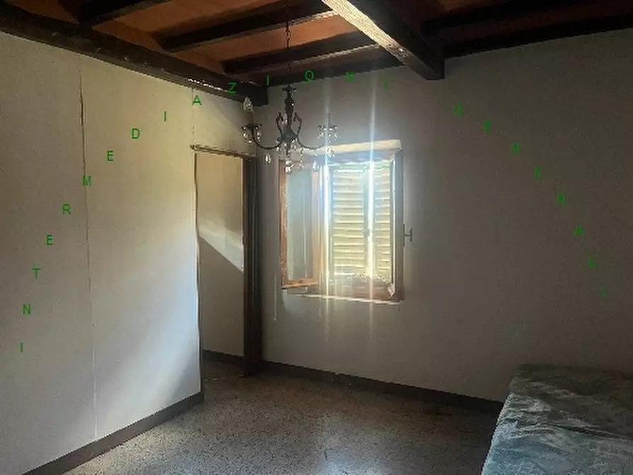 Immagine 6 di Villa in vendita  a Vicchio