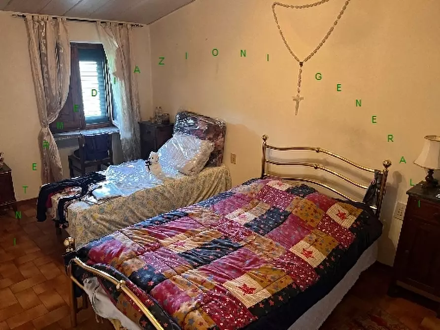 Immagine 6 di Villa in vendita  a Vicchio