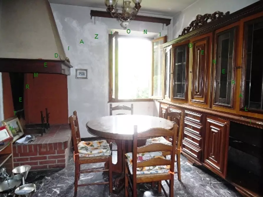 Immagine 4 di Villa in vendita  a Borgo San Lorenzo