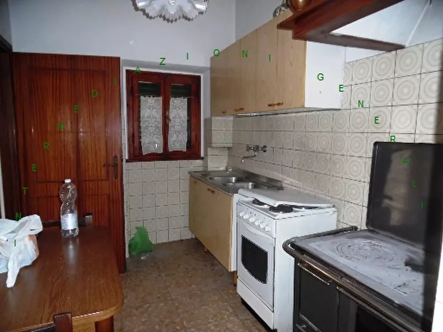 Immagine 5 di Villa in vendita  a Borgo San Lorenzo